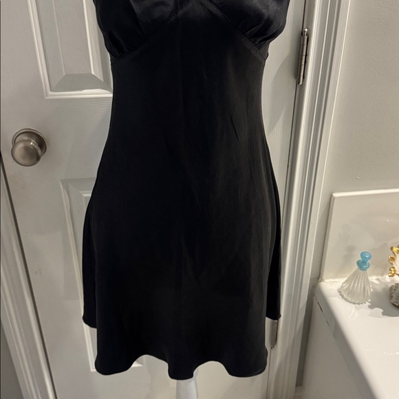 Victoria's Secret Vintage Black Silk Short Gown w/ Cut-Out Back - Picture 2 of 10